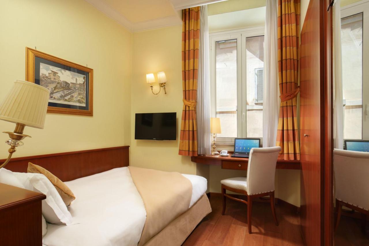 Hotel Homs Рим Екстериор снимка