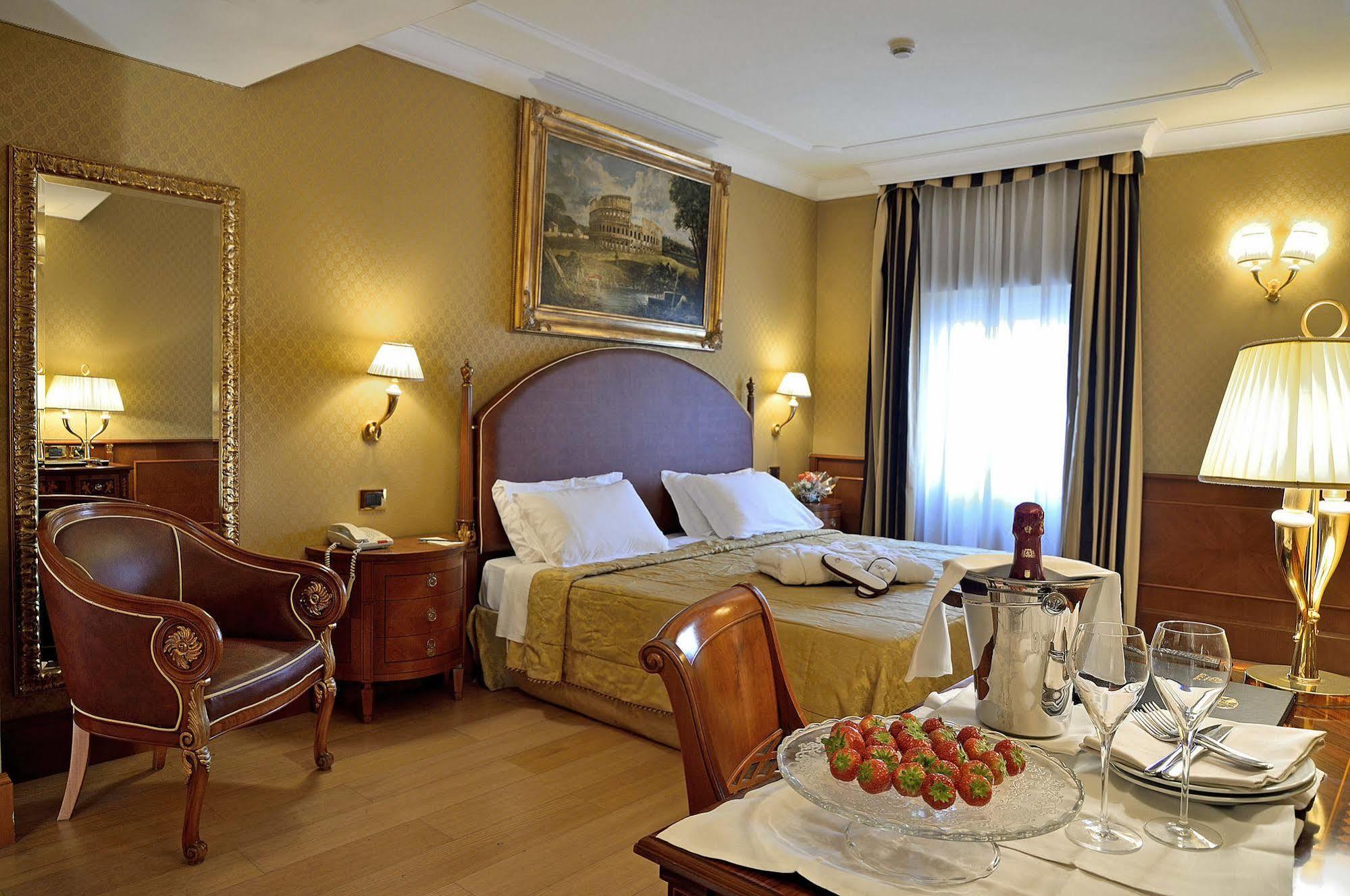 Hotel Homs Рим Екстериор снимка