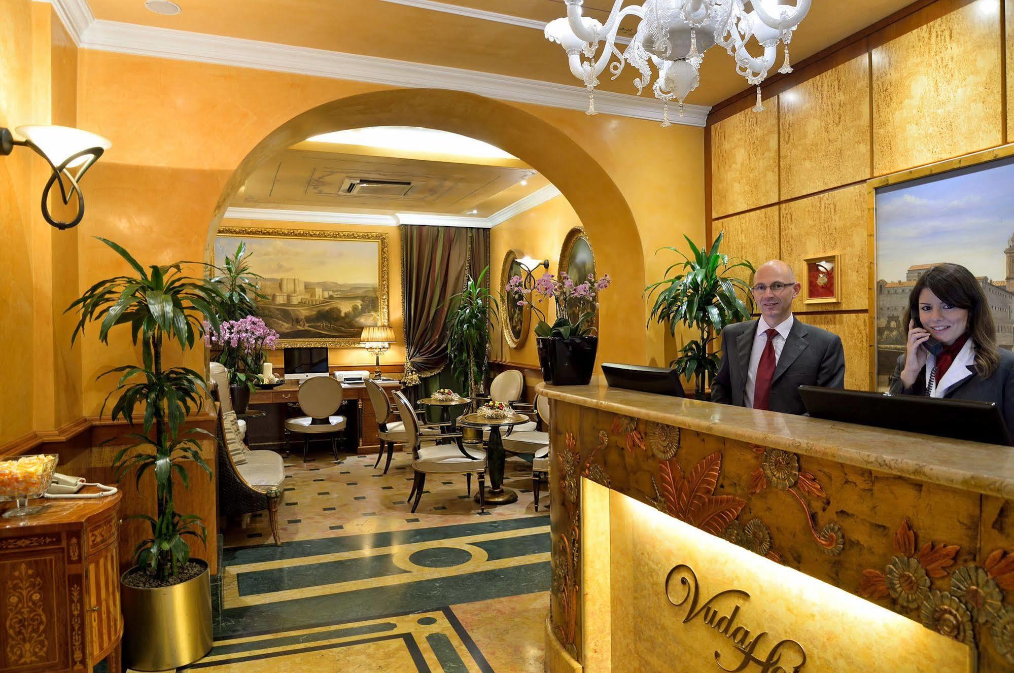 Hotel Homs Рим Екстериор снимка